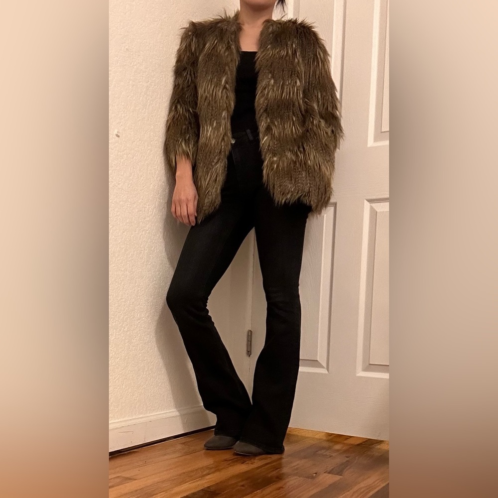Vegan fur luxury glamorous stylish Jacket - Picture 3 of 13